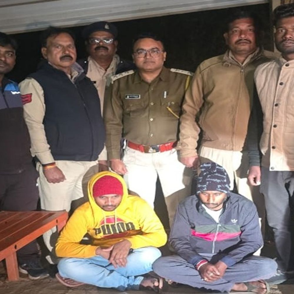 6 लाख के नशीले इंजेक्शन के साथ जीजा-साला गिरफ्तार:सरगुजा में आबकारी उड़नदस्ता की कार्रवाई, 1200 नग नशीले इंजेक्शन जब्त