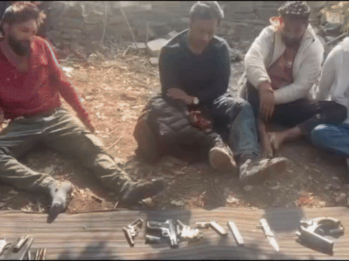 हिस्ट्रीशीटर आदिल मिर्जा के अवैध दो मकानों पर चलेगा बुलडोजर:कोटा सिटी और ग्रामीण पुलिस के बीच आई बड़ी कंट्रोवर्सी सामने