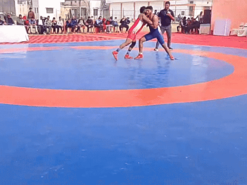 वाराणसी मंडल स्टेट कुश्ती में बना ओवरऑल चैंपियन:बनारस के पहलवानों ने बालक वर्ग की स्टेट कुश्ती प्रतियोगिता में 2 गोल्ड सहित जीते 16 पदक