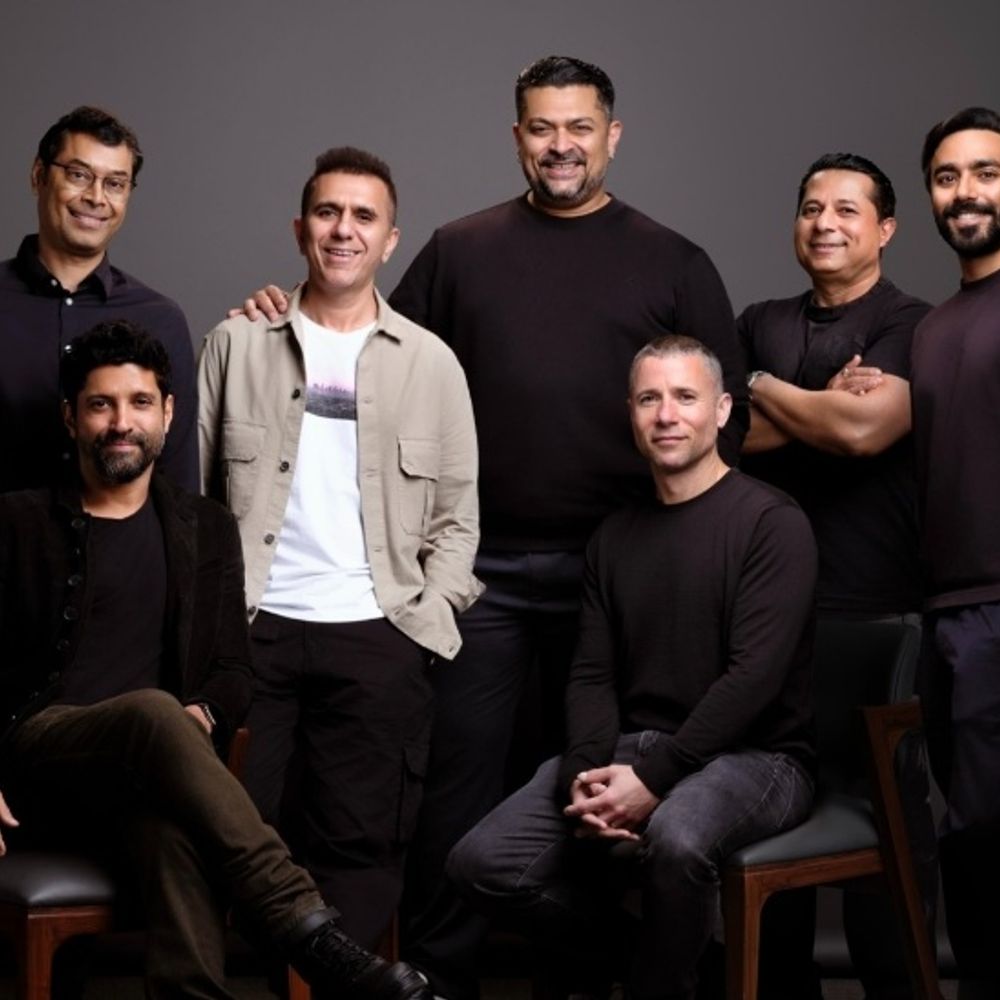 फरहान अख्तर के प्रोडक्शन एक्सेल एंटरटेनमेंट की बड़ी घोषणा:सबसे बड़े म्यूजिक ग्रुप के साथ की पार्टनरशिप, 2400 करोड़ की कंपनी में 30 प्रतिशत की हिस्सेदारी दी