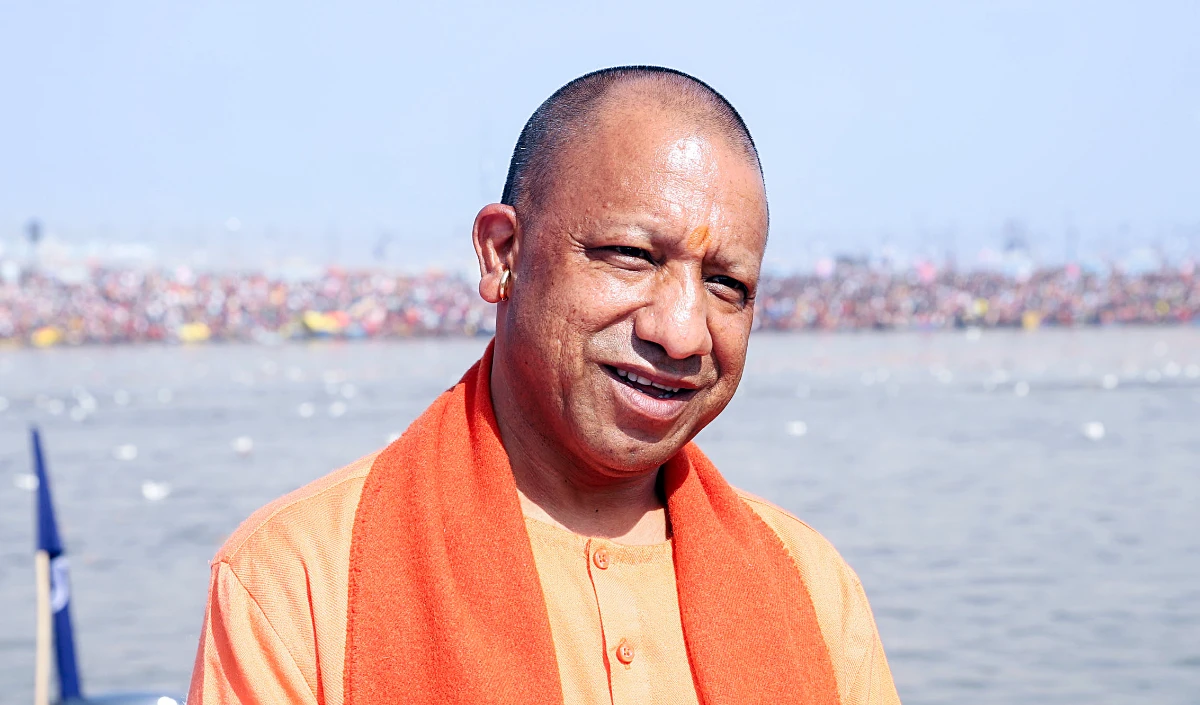 ‘बापू’ के आदर्शों को आत्मसात कर विकसित भारत के निर्माण में अपना श्रेष्ठ योगदान दें : Yogi Adityanath