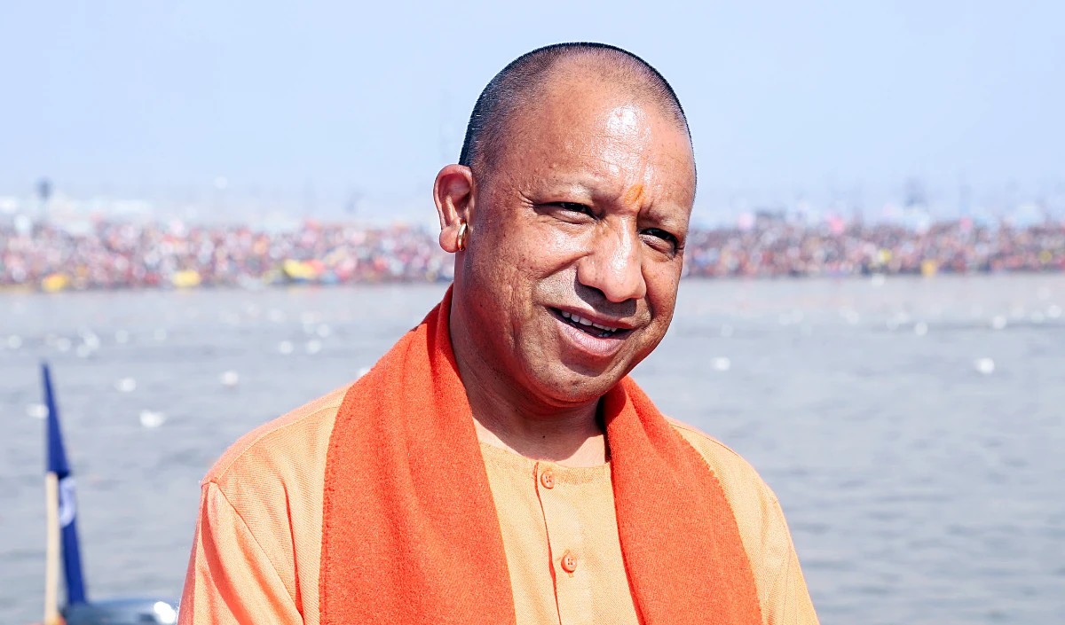 सशक्त, समृद्ध और आत्मनिर्भर भारत  के निर्माण हेतु संकल्पित हों : Yogi Adityanath