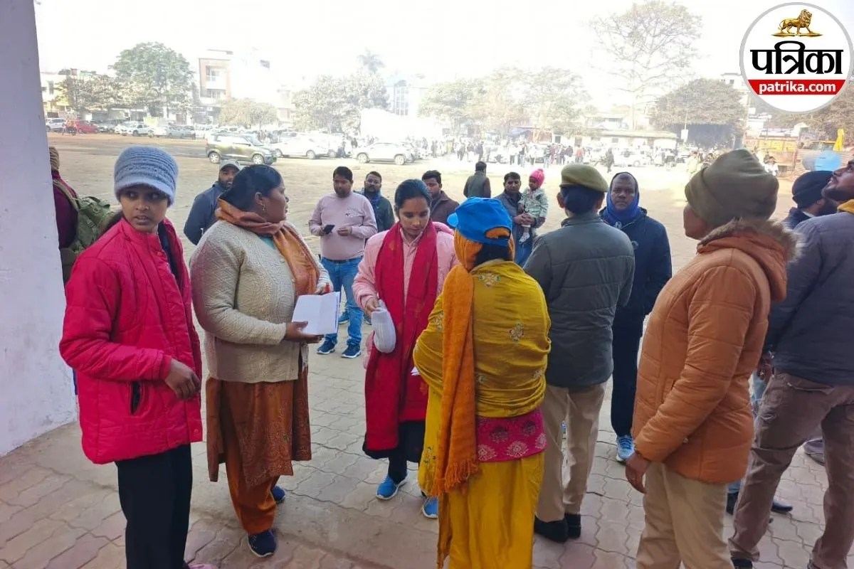 22 केंद्रों पर कड़ी सुरक्षा में हुई स्वास्थ्य कार्यकर्ता (महिला) की मुख्य परीक्षा, 10 हजार से ज्यादा अभ्यर्थी हुए शामिल