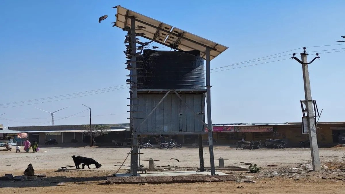 पेयजल संकट से हो रहा बेहाल, पाइपलाइन पर अवैध कनेक्शन