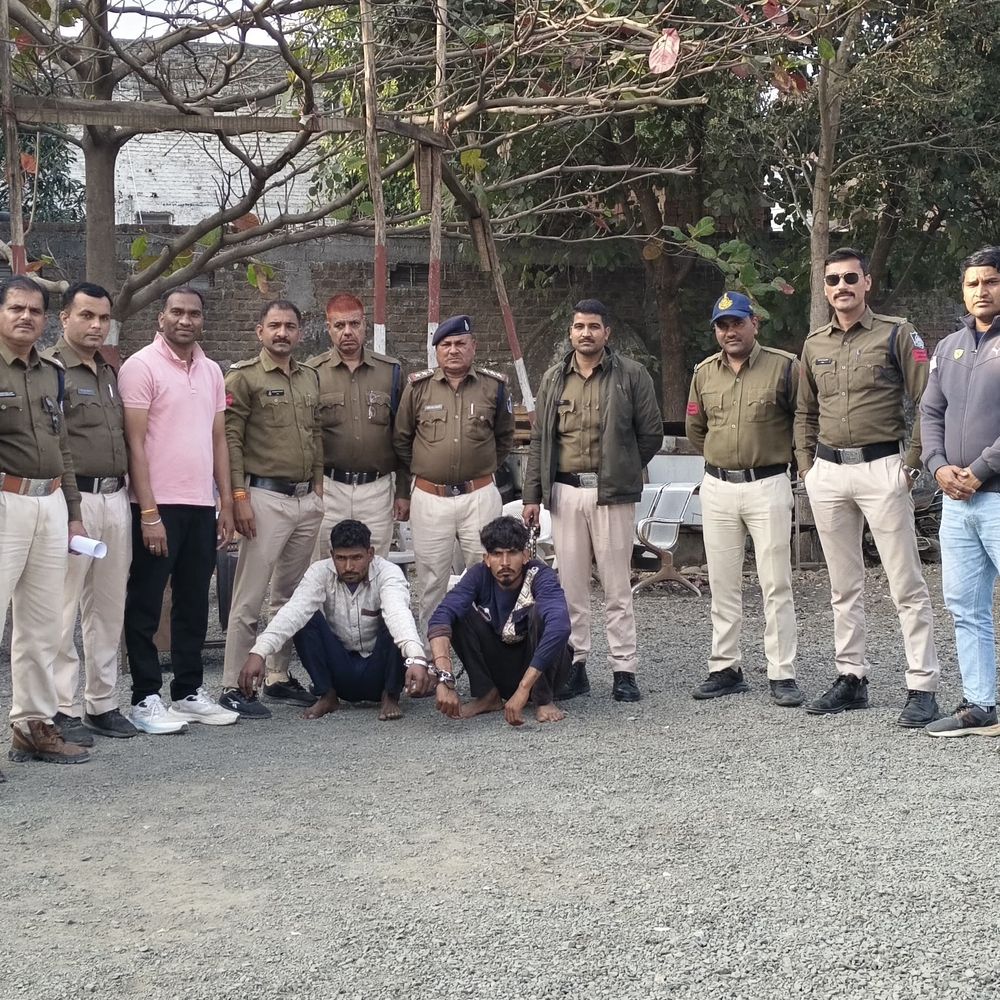 शाजापुर में प्रेम प्रसंग के चलते युवक की हत्या:दो गिरफ्तार, पत्नी के प्रेमी को खेत में मारा; हादसा बताने पुलिया से फेंका शव