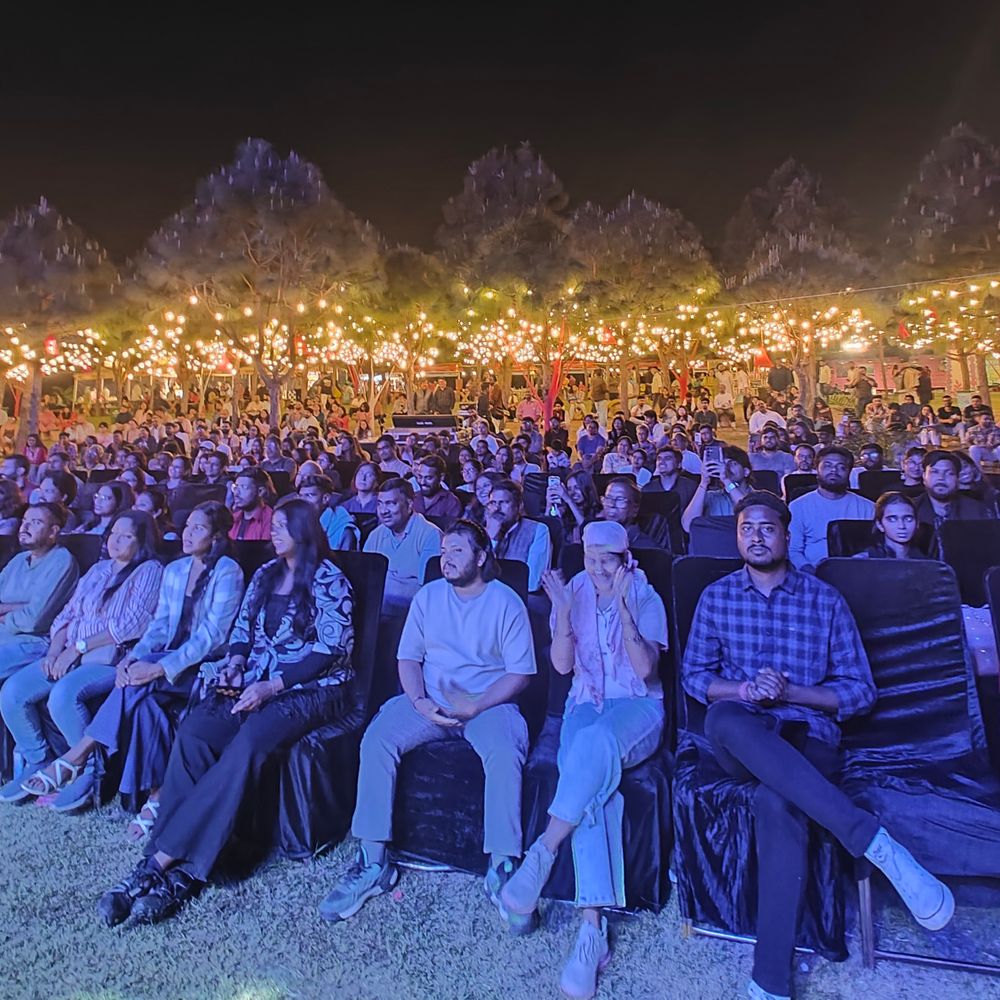 लखनऊ में रोज़ फेस्टिवल का ऐतिहासिक उद्घाटन:जनेश्वर मिश्र पार्क में प्रकृति, कला और संस्कृति का अद्भुत संगम