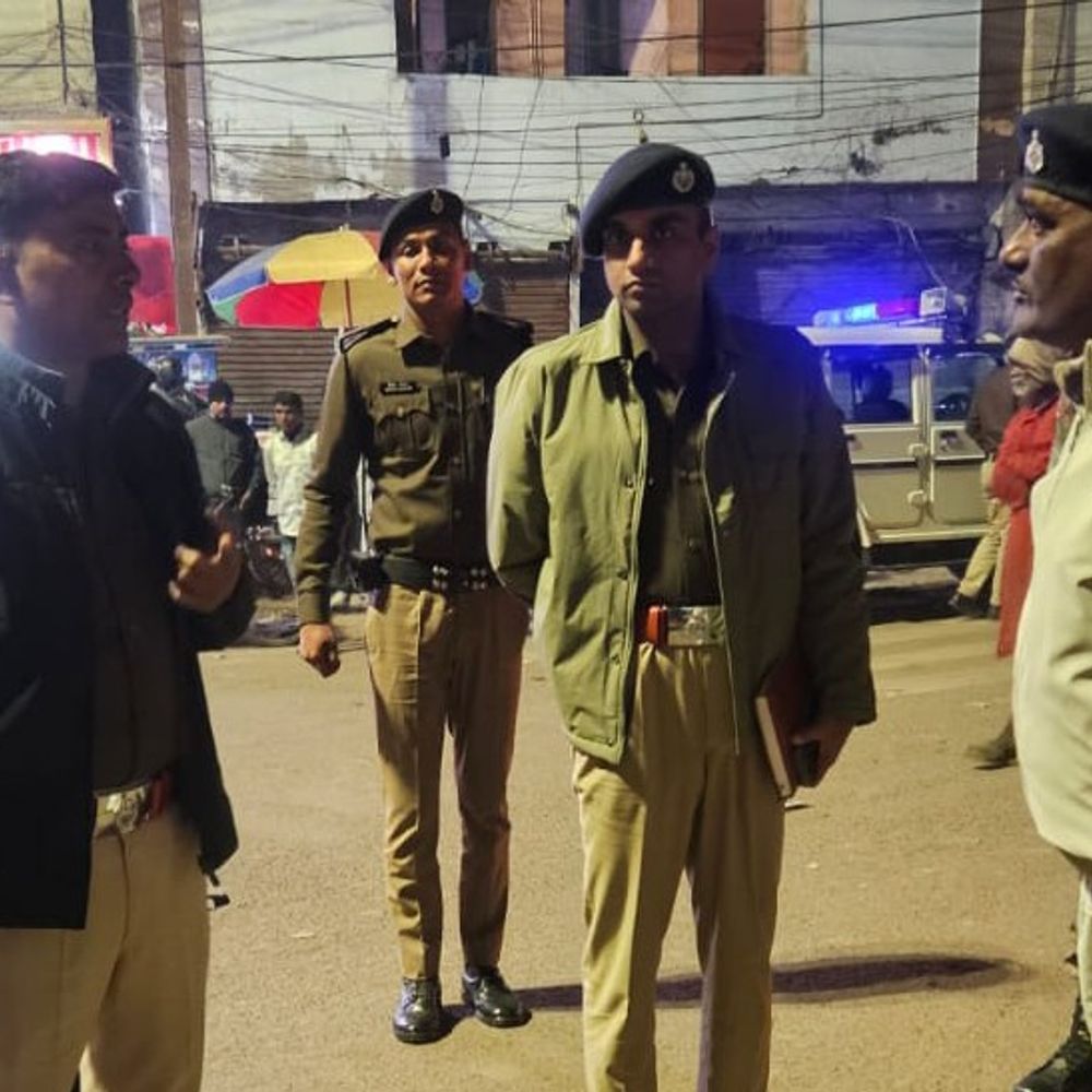 भागलपुर में एसएसपी का देर रात औचक निरीक्षण:पुलिस को अलर्ट रहने का निर्देश; बोले- आम लोगों में सुरक्षा का भरोसा कायम करना हमारी प्राथमिकता है