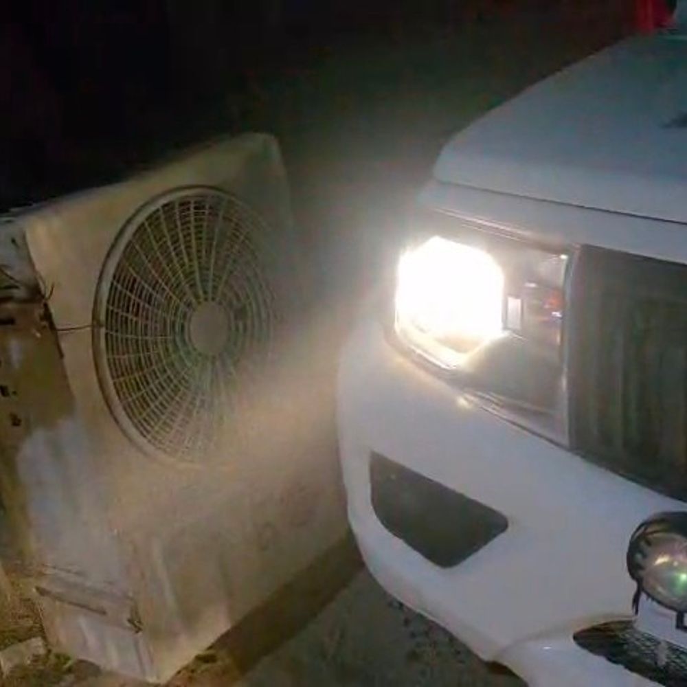 कटिहार के डीएस कॉलेज में चोरी का प्रयास विफल:स्थानीय लोगों ने युवक को रंगेहाथ पकड़ा, पुलिस ने हिरासत में लिया