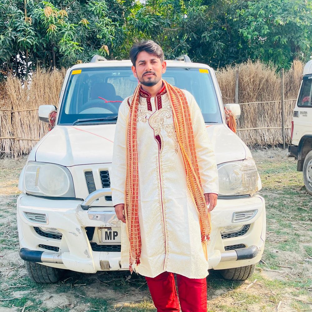 बोकारो स्टेशन के ऑटो स्टैंड में मर्डर:पुराने विवाद में साथी ने की फायरिंग, गर्दन और पीठ में लगी गोली, अस्पताल में तोड़ा दम