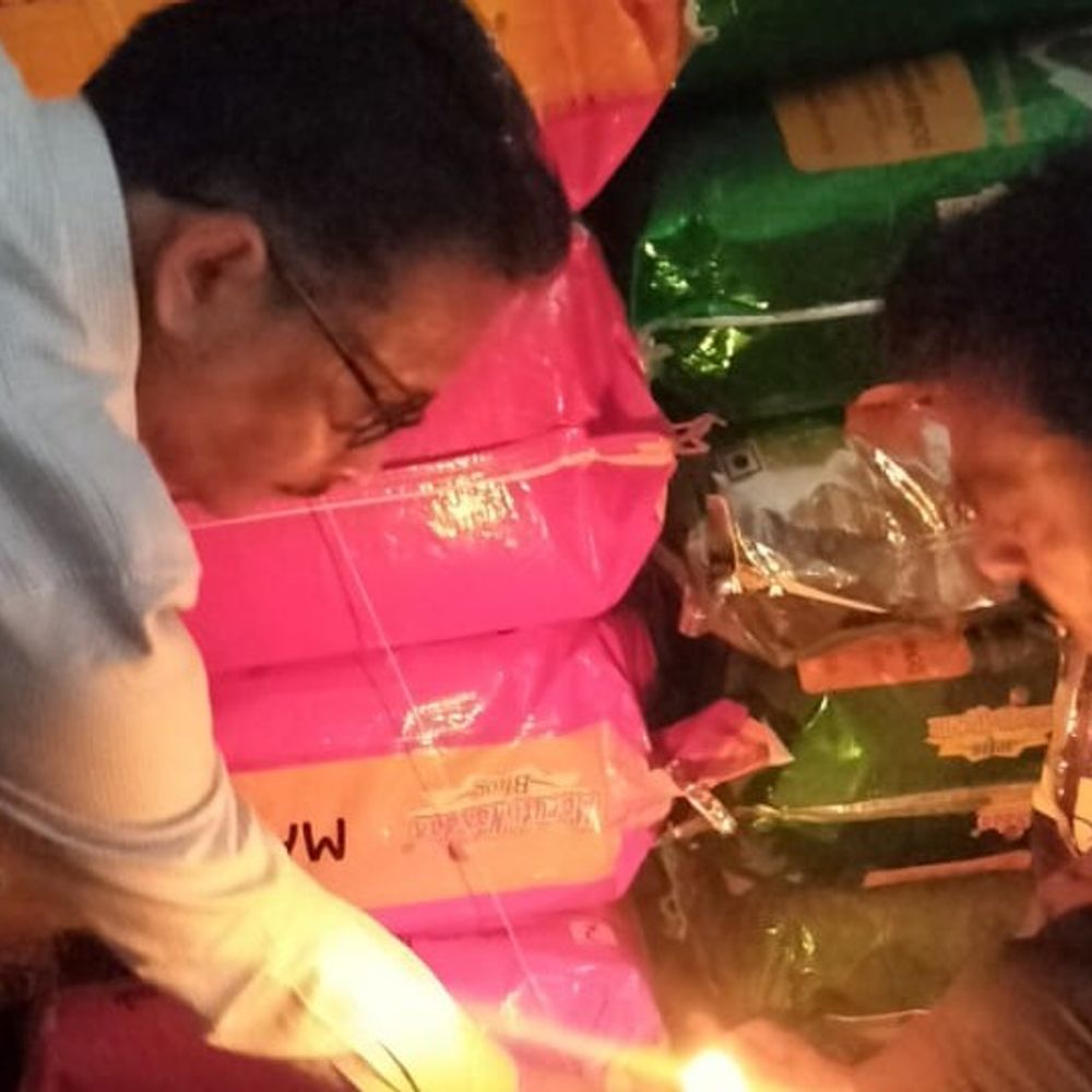 फतेहपुर में 962 किलो खाने का सामान जब्त:होली से पहले एफएसडीए की छापेमारी, लाखों का माल सीज