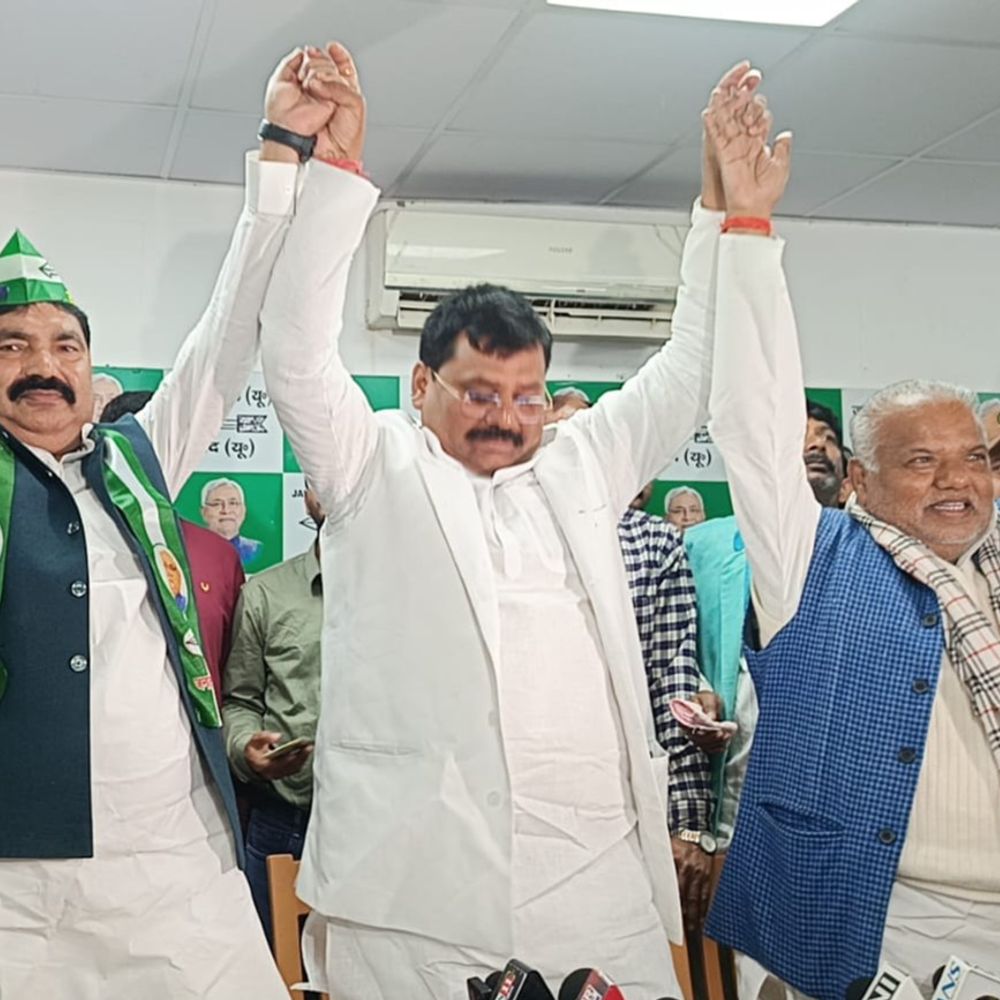 JDU में शामिल रियाजुल हक बोले-RJD पूंजीपतियों की पार्टी बनी:कहा- नीतीश कुमार के काम का समर्थक रहा हूं, विधायक अमरेंद्र पांडे बोले- वो जमीनी स्तर के नेता