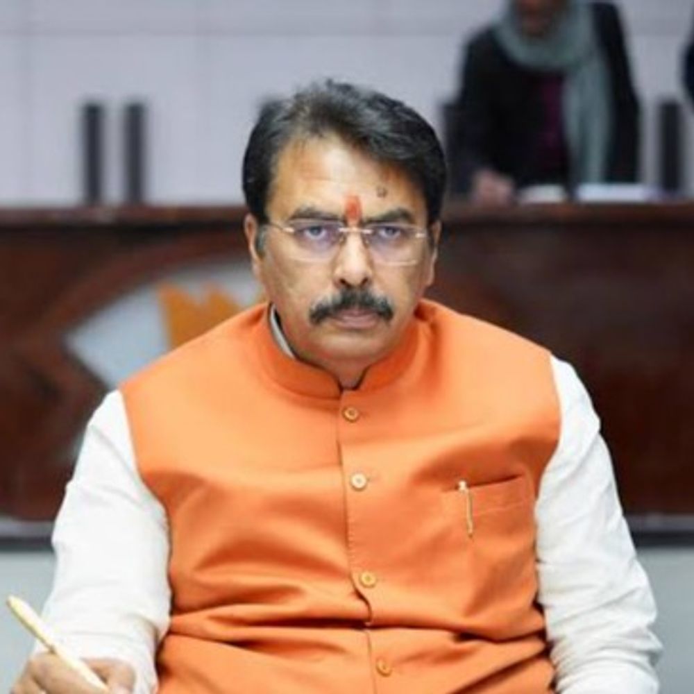 भारत मंडपम में AI समिट के विरोध पर सियासत गरमाई:भाजपा का हमला-राहुल गांधी जॉर्ज सोरोस के एजेंट, उनके इशारे पर प्रदर्शन हुआ; देश से माफी मांगें