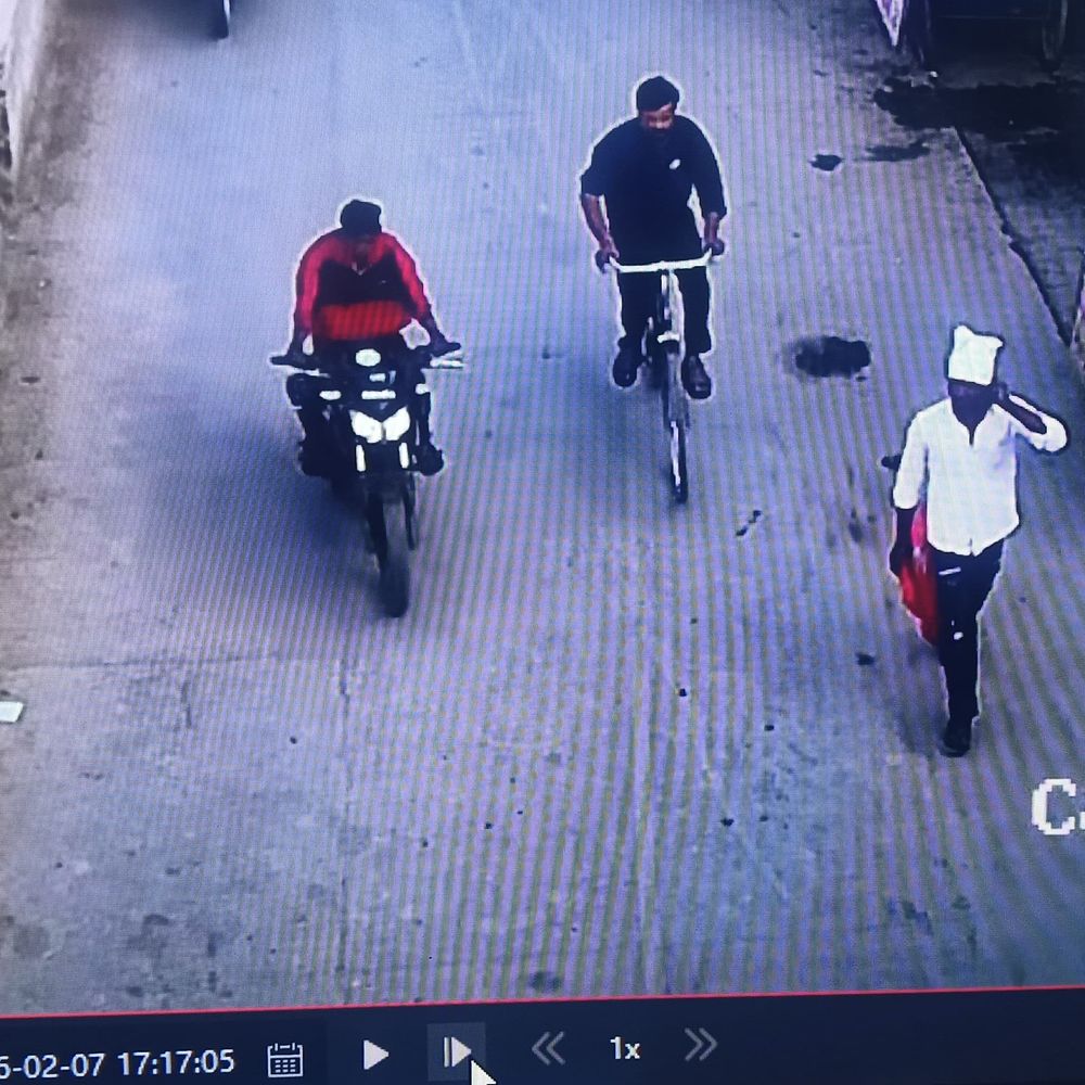 साराफा व्यापारी के बैग से निकाले डेढ़ लाख रुपए:सीसीटीवी में दिखा संदिग्ध,  कलकत्ता से आया था मुनीम