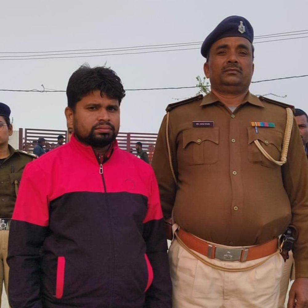 दरभंगा के बहेड़ा पब्लिक स्कूल में मुन्ना भाई अरेस्ट:सीटीईटी की परीक्षा केंद्र से गिरफ्तारी, दूसरे की जगह दे रहा था एग्जाम