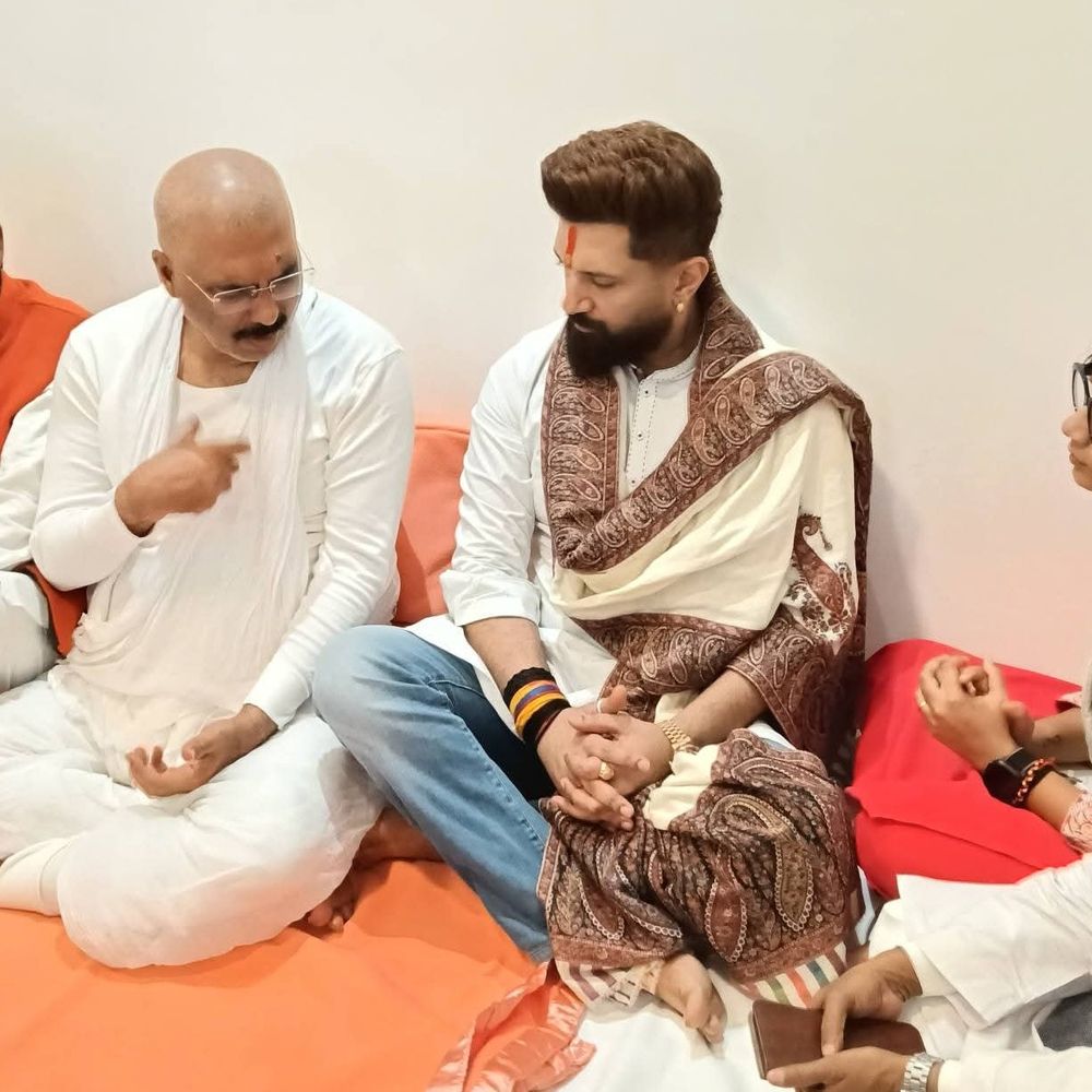 भाजपा प्रदेश अध्यक्ष संजय सरावगी के घर पहुंचे चिराग पासवान:मां के निधन पर जताया दुख, कहा- दशकों पुराना रिश्ता है