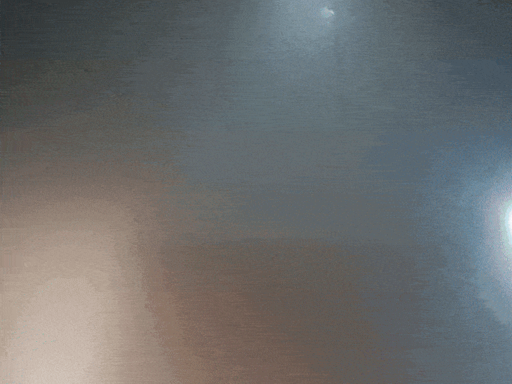 झांसी में फिर बढ़ा कोहरा,सड़कों पर सन्नाटा छाया:बारिश से बदले हालात, स्टेशन और खुले आसमान के नीचे रात बिता रहे लोग