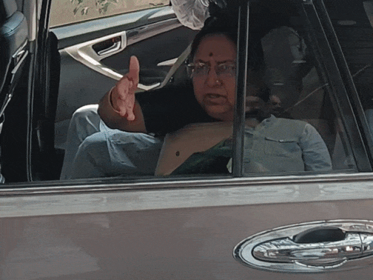 झांसी में मंत्री बेबी रानी बोलीं-विकास कार्यों से संतुष्ट हूं:बुंदलेखंड राज्य निर्माण पर कहा-क्षेत्र का विकास होना चाहिए, राज्य निर्माण मेरा विषय नहीं