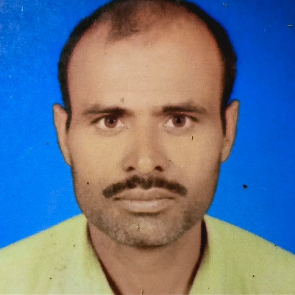 आरा में सड़क हादसे में ट्रक चालक की मौत:तेज रफ्तार ट्रेलर ने रौंदा, घटनास्थल पर तोड़ा दम; विरोध में एक घंटे तक रोड जाम