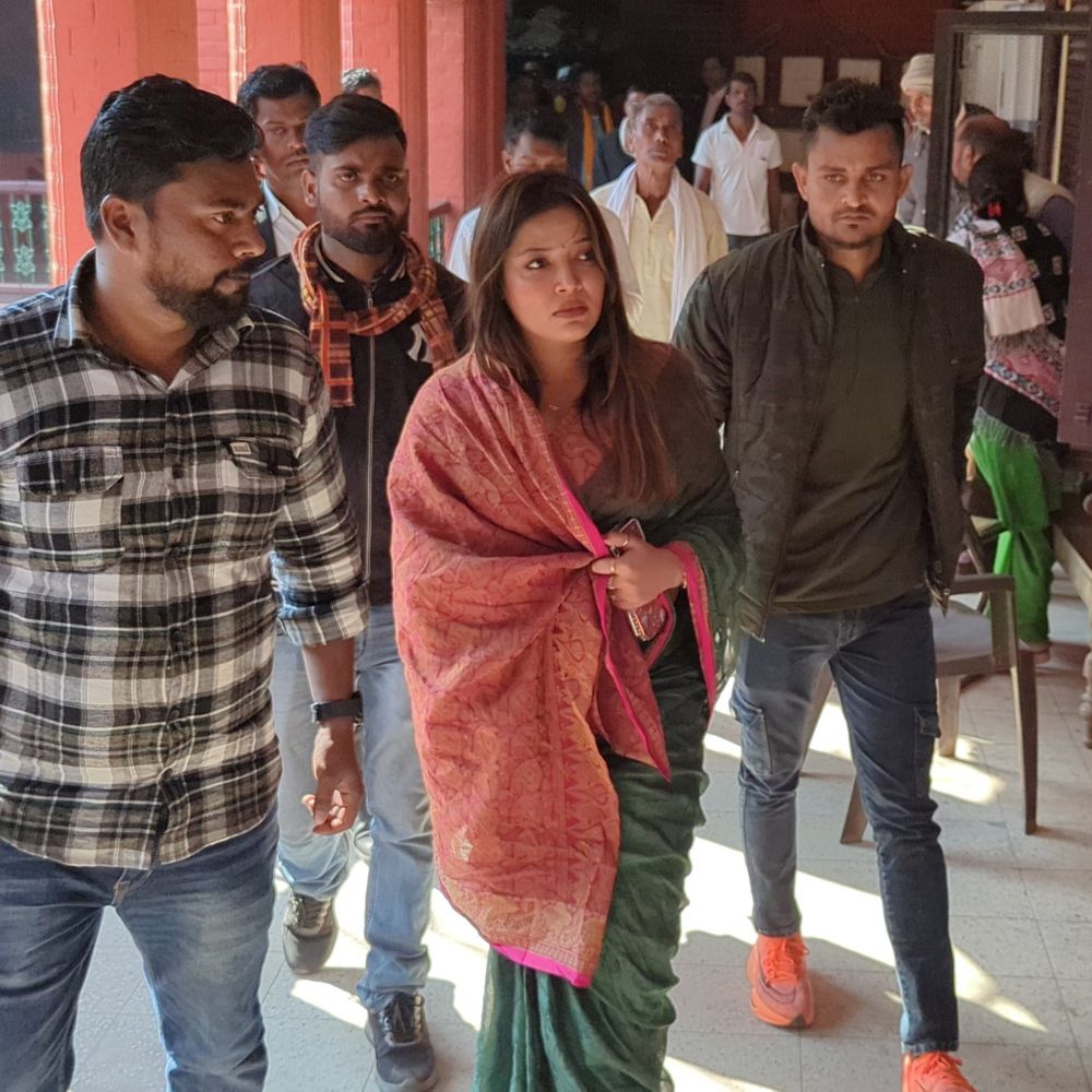 ज्योति सिंह तलाक मामले में पहुंची आरा कोर्ट:पवन सिंह की तबीयत खराब, नहीं पहुंचे कोर्ट; पत्नी बोली- पति के साथ रहना चाहती हूं