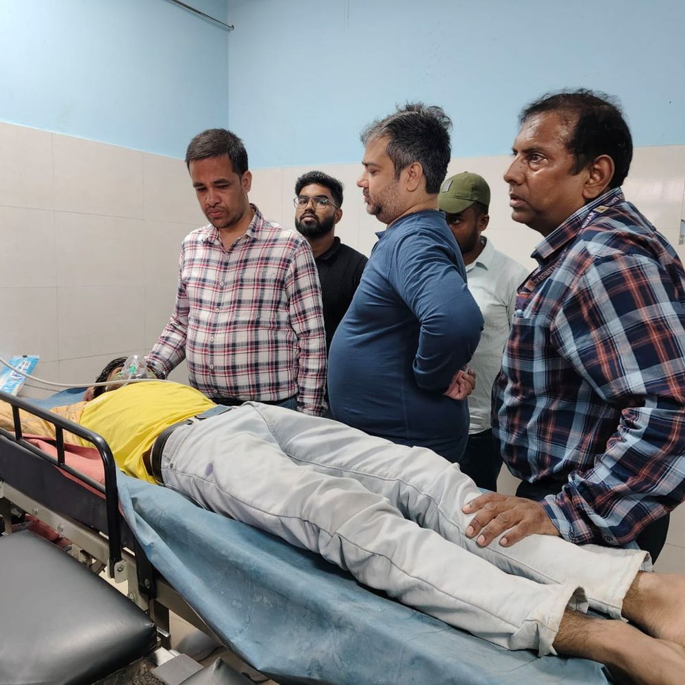 भोजपुर में 10वीं की परीक्षा के दौरान छात्र बेहोश:इंग्लिश की परीक्षा देते समय बिगड़ी तबीयत, शिक्षकों ने तत्काल अस्पताल में कराया एडमिट