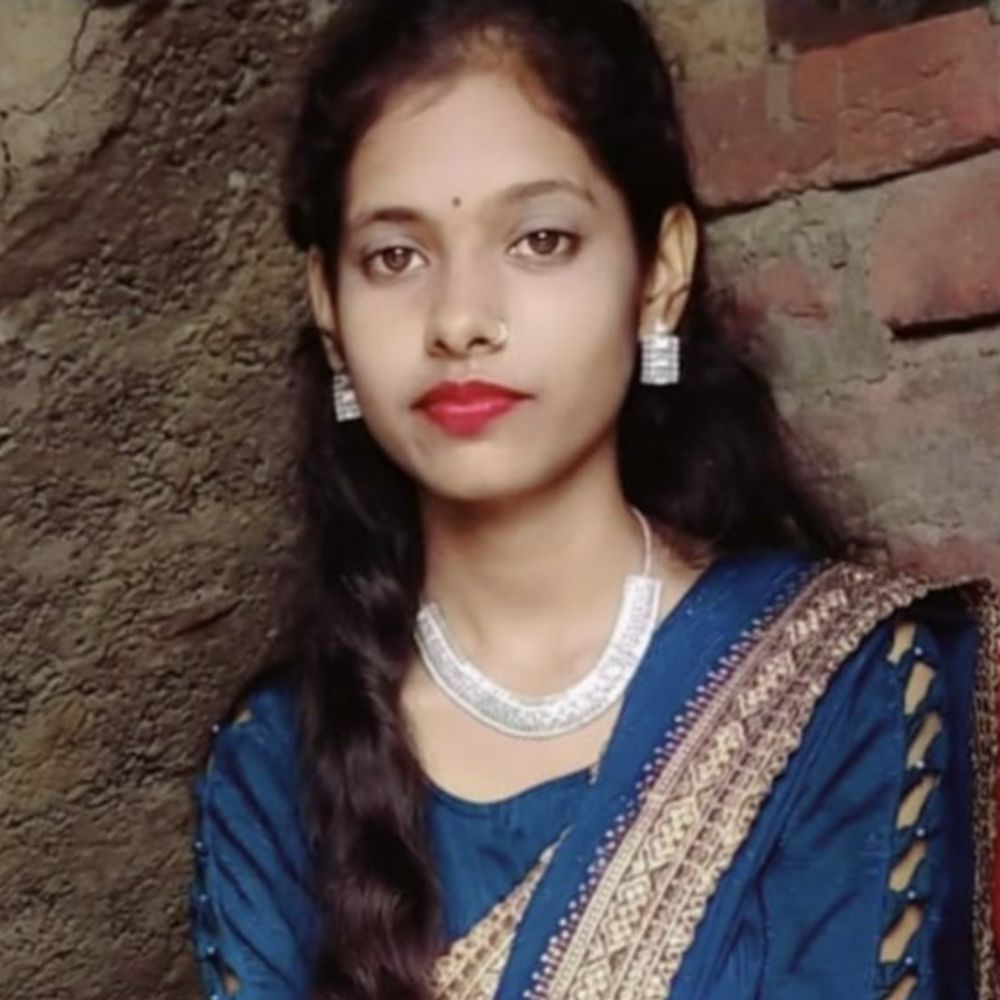 भोजपुर सड़क हादसे में छात्रा की मौत, सहेली जख्मी:दोस्त के साथ कंप्यूटर क्लास जा रही थी, सवारी गाड़ी ने मारी टक्कर