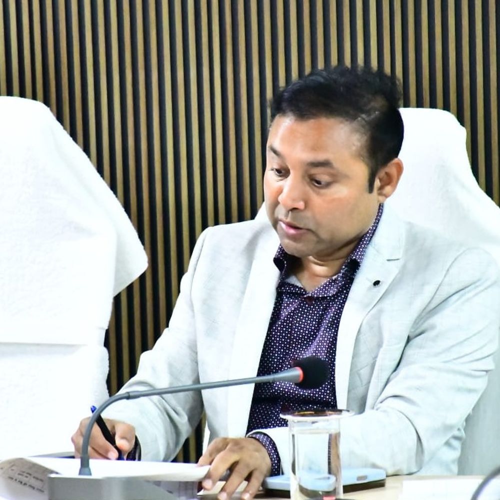 भागलपुर में पीएम किसान योजना के काम की समीक्षा:जिलाधिकारी ने ई-केवाईसी-किसान रजिस्ट्री को समय पर पूरी करने के दिए निर्देश