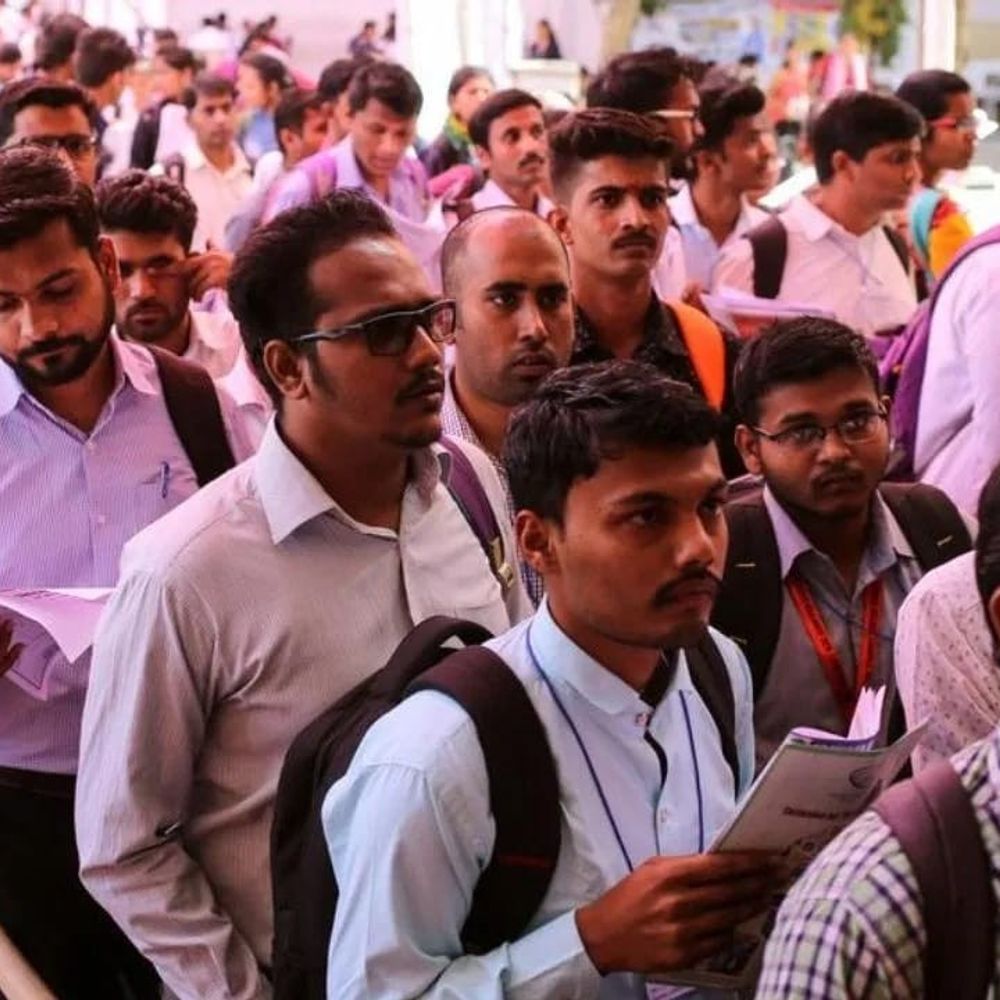 गयाजी में 14 फरवरी को जिलास्तरीय रोजगार मेला:प्राइवेट सेक्टर की 20 कंपनियों में 1000 से ज्यादा पदों पर होगी भर्ती; 12 से 35 हजार तक मिलेगी सैलरी