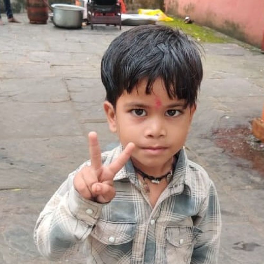 कुत्ते के काटने से 6 साल के मासूम की मौत:स्कूल से लौटा तो मुंह से बहने लगी लार; रैबीज के कारण दम तोड़ा