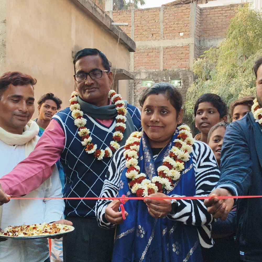 11.24 लाख रुपए की दो योजनाओं का उद्घाटन:खगड़िया में RCC नाला और PCC सड़क का निर्माण शुरू