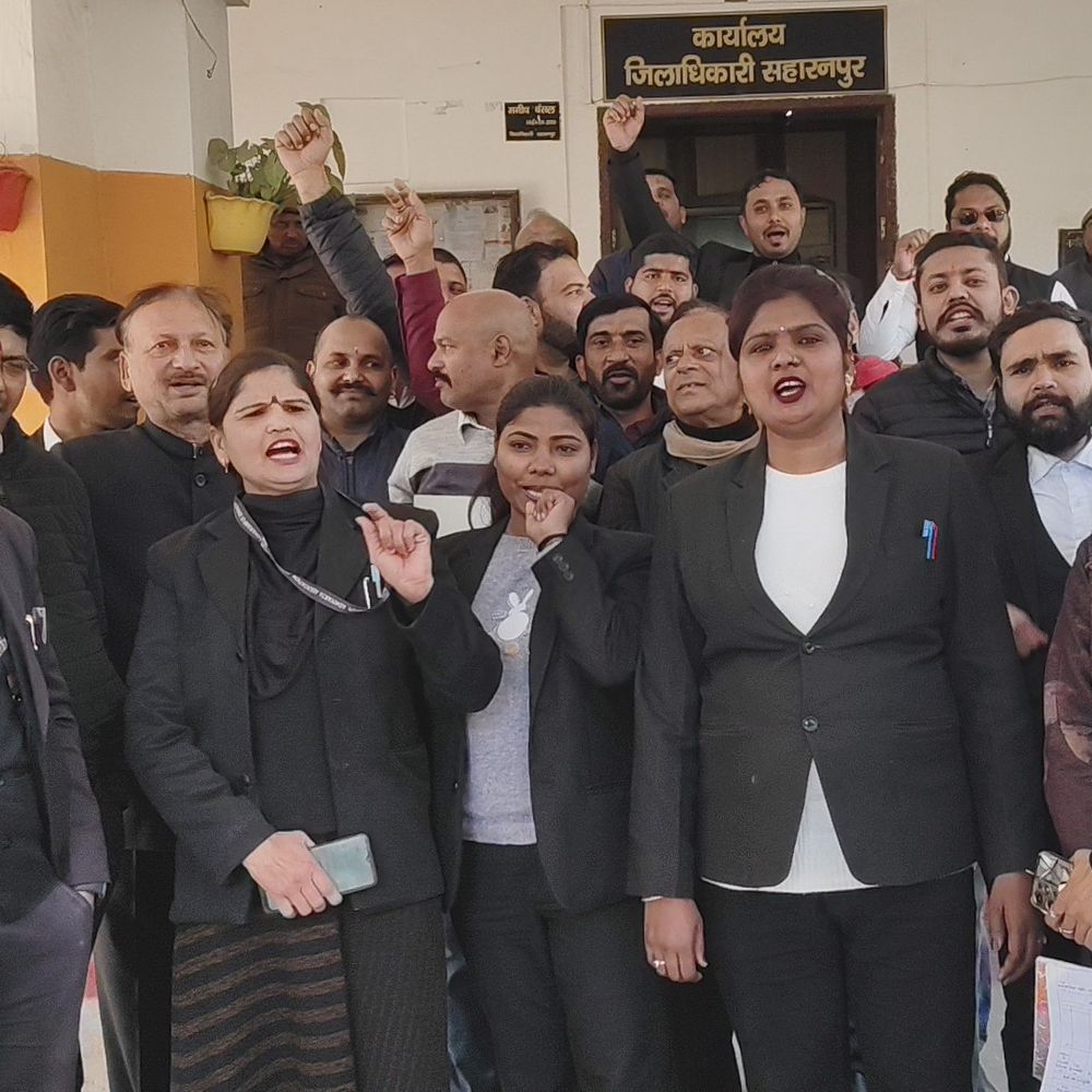 सहारनपुर सिविल कोर्ट में 3000 अधिवक्ताओं के लिए 450 चैंबर:बार एसोसिएशन ने CM को ज्ञापन भेजकर नए चैंबर निर्माण की मांग की