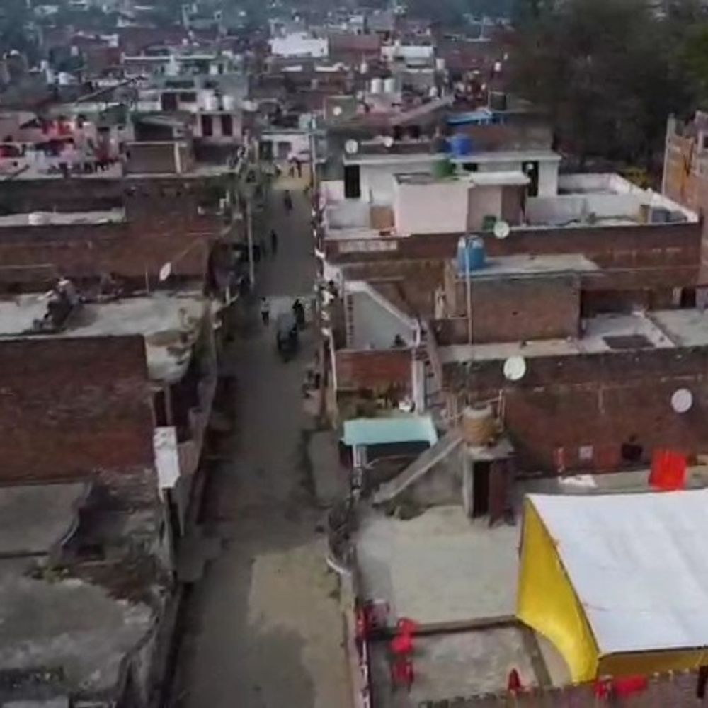 सीएम योगी के आगमन पर सीतापुर नो-फ्लाइंग जोन घोषित:ड्रोन, गुब्बारे और पतंग उड़ाने पर दो दिन की पाबंदी, ड्रोन से निगरानी