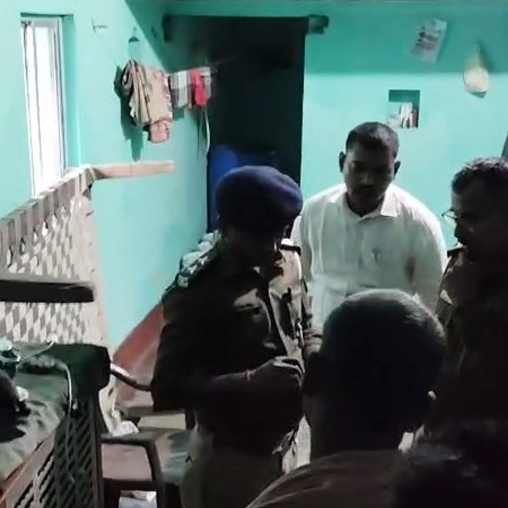 नालंदा में दो बंद घरों से चोरी:पीड़ित बोला- डेढ़ लाख रुपये कैश लेकर भागे चोर,10 फरवरी को ताला बंद कर गए थे