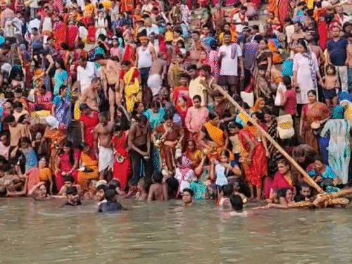 सर्वार्थ सिद्धि योग में माघी पूर्णिमा आज:गंगा स्नान से मिलेगा अनंत पुण्य, पुष्य नक्षत्र सहित 4 शुभ योगों का दुर्लभ संयोग; जानें शुभ मुहूर्त