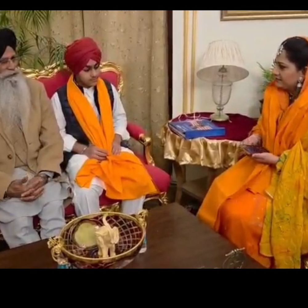 SGPC अध्यक्ष धामी नाभा के शाही हीरा महल पहुंचे:श्री गुरु ग्रंथ साहिब के दर्शन किए, युवराज अभि उदे प्रताप सिंह से मिले