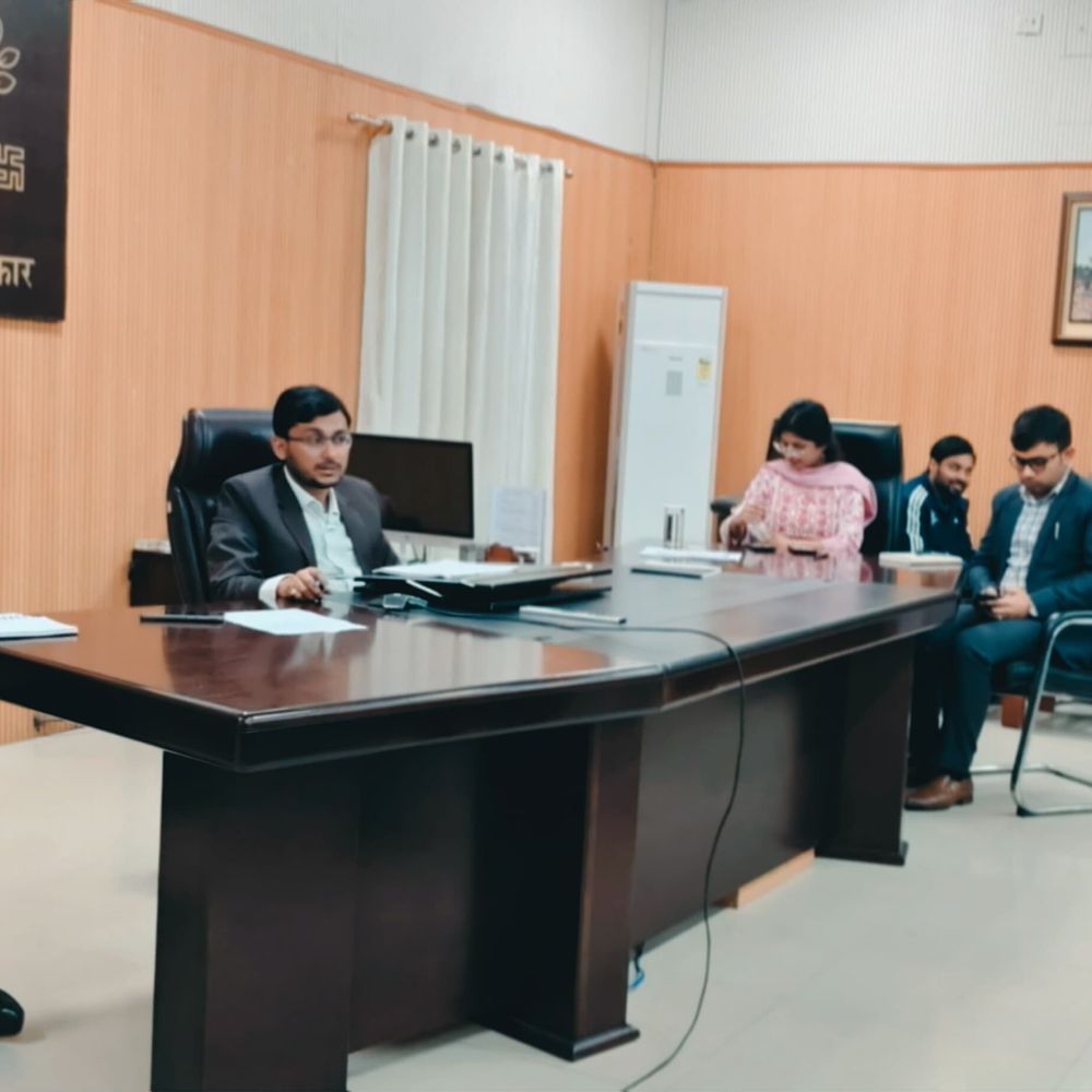 मुजफ्फरपुर में किसान निबंधन पर डीएम सख्त:अधिकारियों के साथ की समीक्षा बैठक, 2.32 लाख से अधिक किसानों का हुआ पंजीकरण