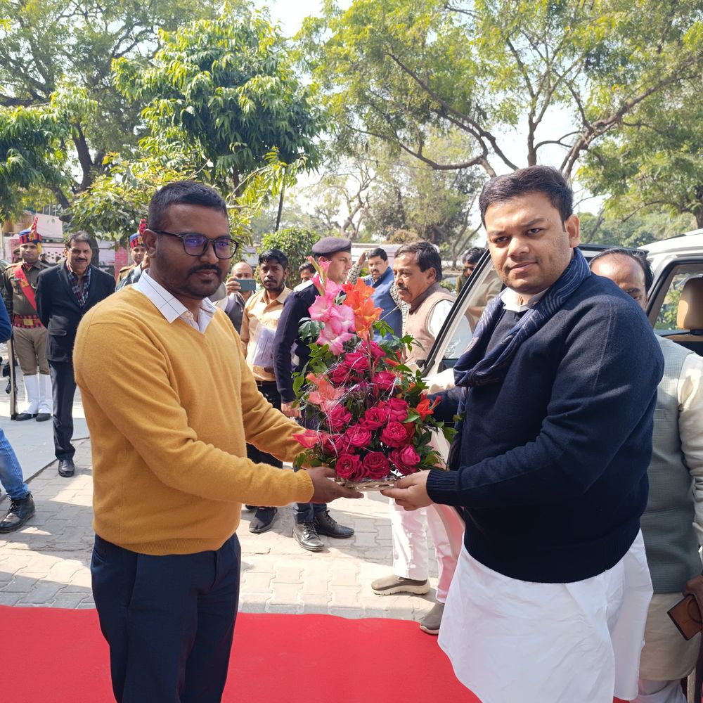 प्रभारी मंत्री संदीप सिंह ने केंद्रीय बजट पर चर्चा की:शिक्षा, रोजगार और कौशल विकास पर दिया जोर, कहा- यूपी पर विशेष महत्व दिया गया है