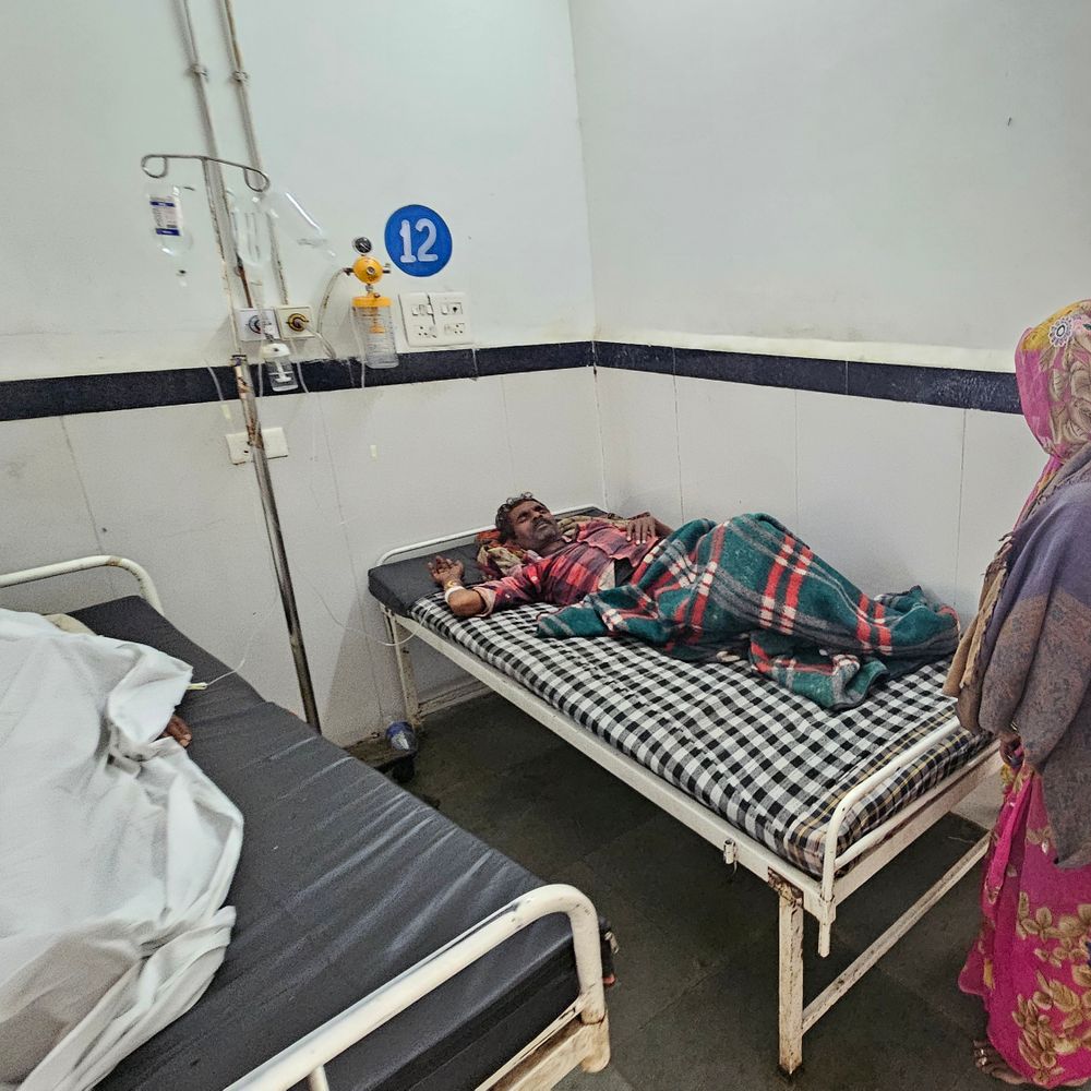 चोरी के शक में युवक को बंधक बनाकर पीटा:4-5 तोला सोने के जेवरात घर में ही मिले; थाने से छूटते ही फिर की मारपीट