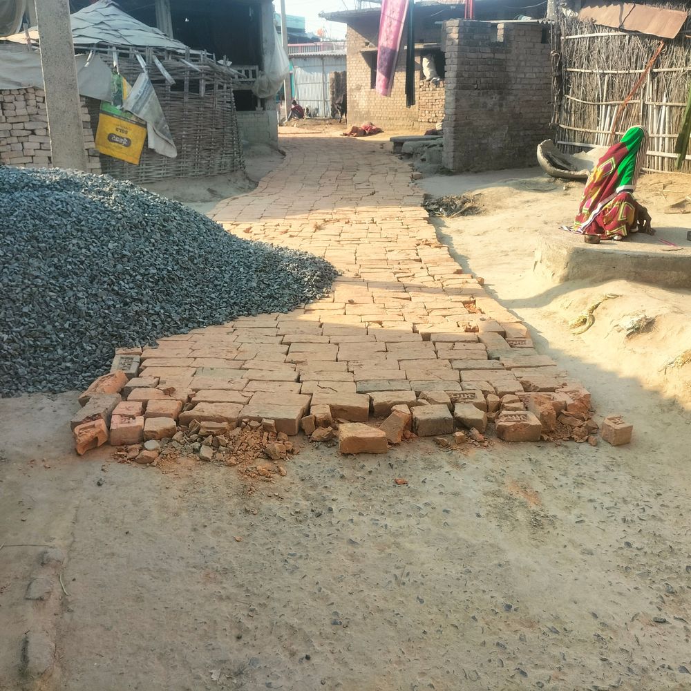 चांदपुरा पंचायत के वार्ड-2 में सड़क निर्माण शुरू:ग्रामीणों को जलजमाव की समस्या से राहत मिलेगी