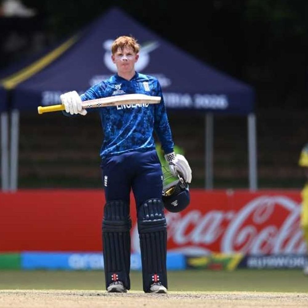 इंग्लैंड तीसरी बार अंडर-19 वर्ल्ड कप के फाइनल में:डिफेंडिंग चैंपियन ऑस्ट्रेलिया को 27 रन से हराया, कप्तान थॉमस रयू का शतक