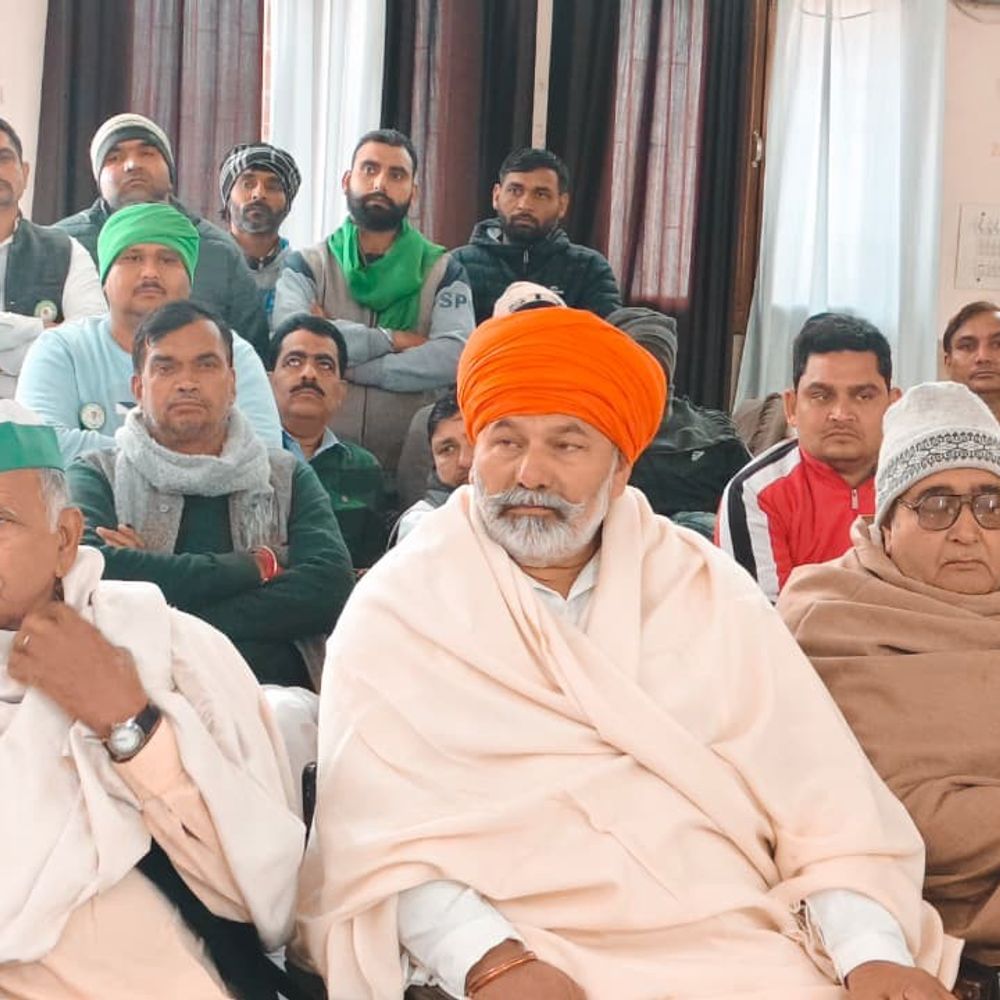 मुजफ्फरनगर में प्रदूषण पर भाकियू-प्रशासन-उद्योगपतियों की दूसरी बैठक:उद्योगपतियों ने सुधार बताए, फैक्ट्रियों के बाहर उड़ने वाली धूल की समस्या खत्म