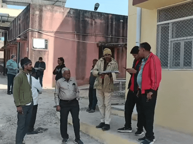 खेत से लोट रहा किसान आया ट्रैन की चपेट में:गोविंदी के पास मालगाड़ी की चपेट में आने से तीन बच्चों के सिर से उठा पिता का साया