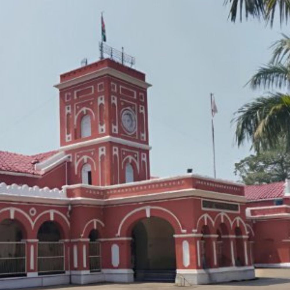 अवैध कॉलोनाइजर को जबलपुर निगम का नोटिस:15 दिन में जवाब न देने पर होगी कार्रवाई; निगम की अपील-प्लॉट खरीदने से पहले सतर्क रहें