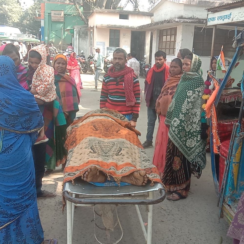 सड़क हादसे में जख्मी बुजुर्ग की मौत:भागलपुर में साइकिल सवार को बाइक ने मारी थी ठोकर, CCTV फुटेज खंगाल रही पुलिस