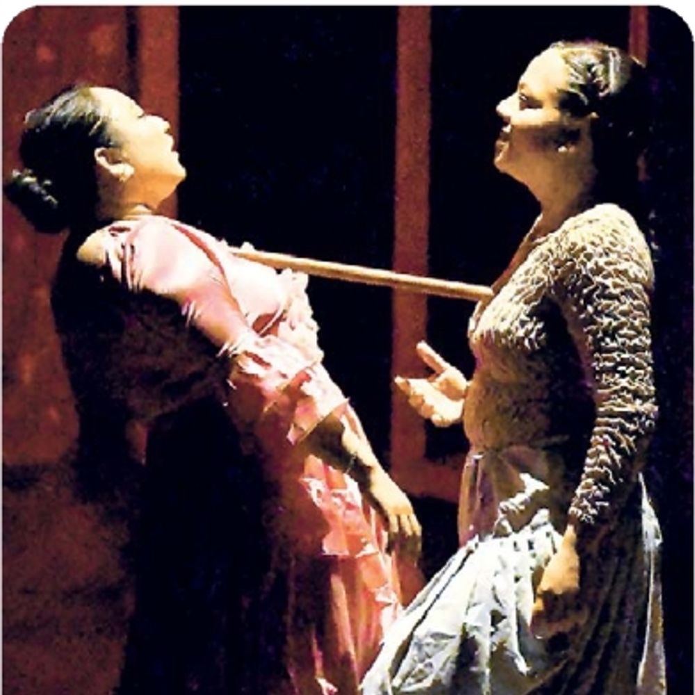 मोक्षदा में पंचकन्या की शक्ति ने संघर्ष की प्रेरणा दी