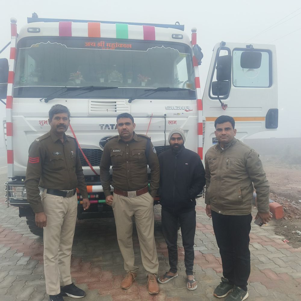 देवास पुलिस ने 45 लाख का चोरी डंपर बरामद:900 किलोमीटर दूर हरियाणा से मेवाती गैंग के निशाने पर था वाहन