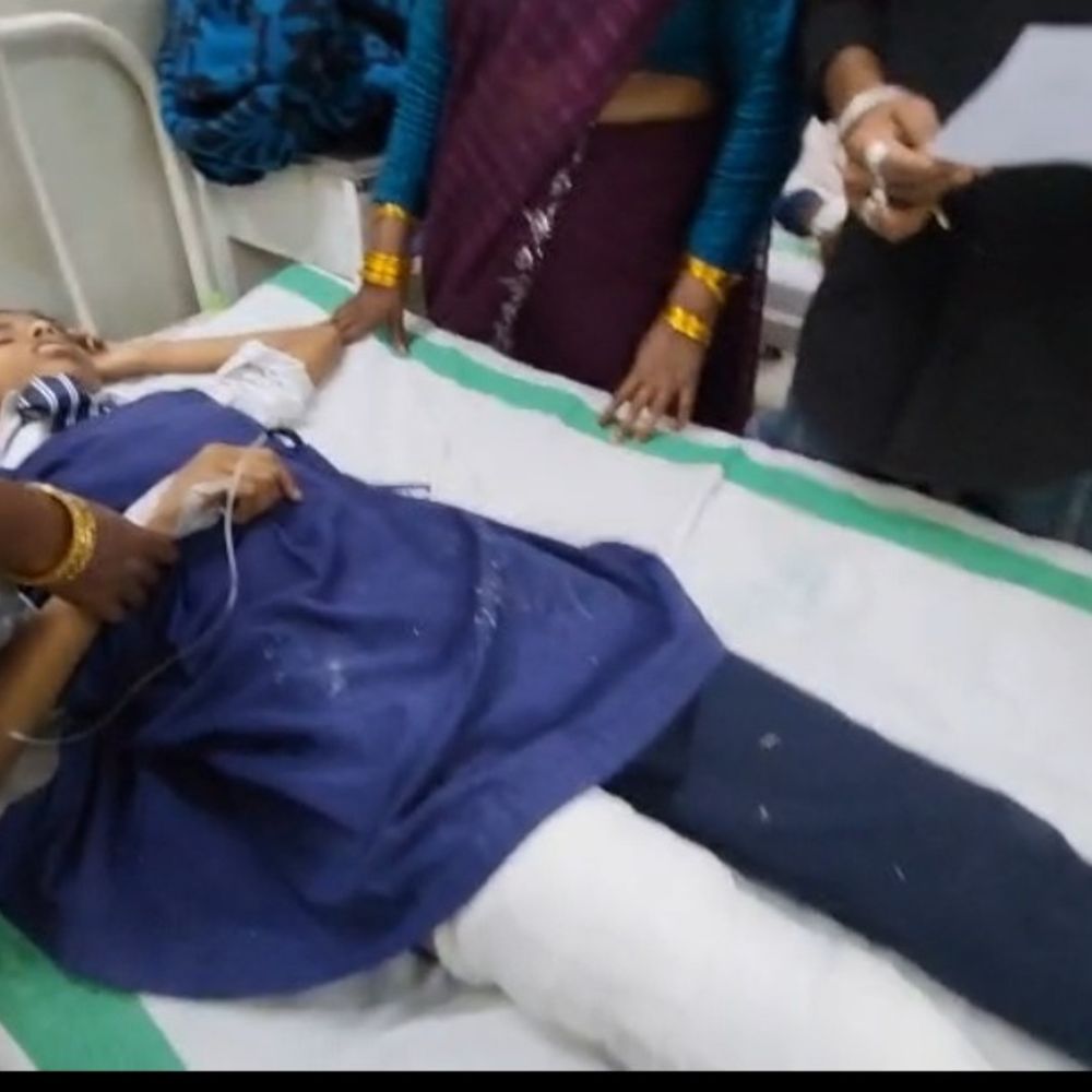 जहानाबाद के DVM स्कूल में छात्रा छत से गिरी:गंभीर हालत में PMCH रेफर, टीचर ने फोन कर पिता को दी जानकारी