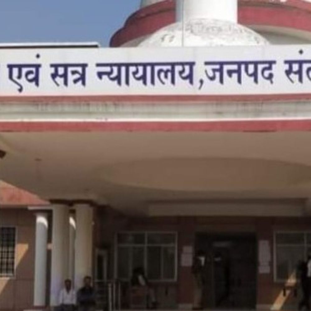 टीवीएस कंपनी कस्टमर को देगी 30 हजार रुपये:संतकबीर नगर में उपभोक्ता आयोग बोला- कंपनी वाहन वापस लेकर ब्याज सहित पूरी रकम लौटाए