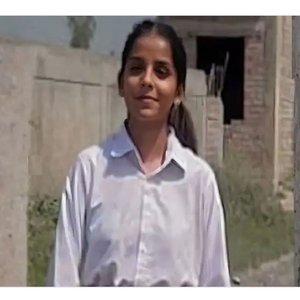 तरनतारन के लॉ कॉलेज में छात्रा की हत्या:युवक ने मारी गोली, फिर खुद को भी किया शूट,उस्मा गांव में वारदात