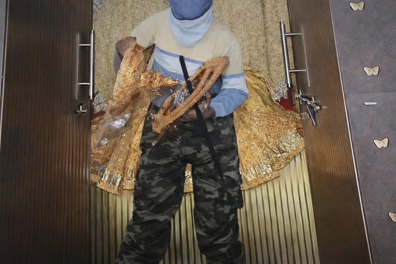 नकाबपोश चोरों के आतंक से गुस्साए ग्रामीण, डेगाना में ग्यारस से पहले वारदात, जांच में जुटी FSL टीम