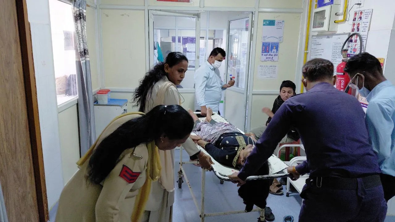 जिला जेल में विचाराधीन महिला बंदी ने चूडिय़ां पीसकर खाईं